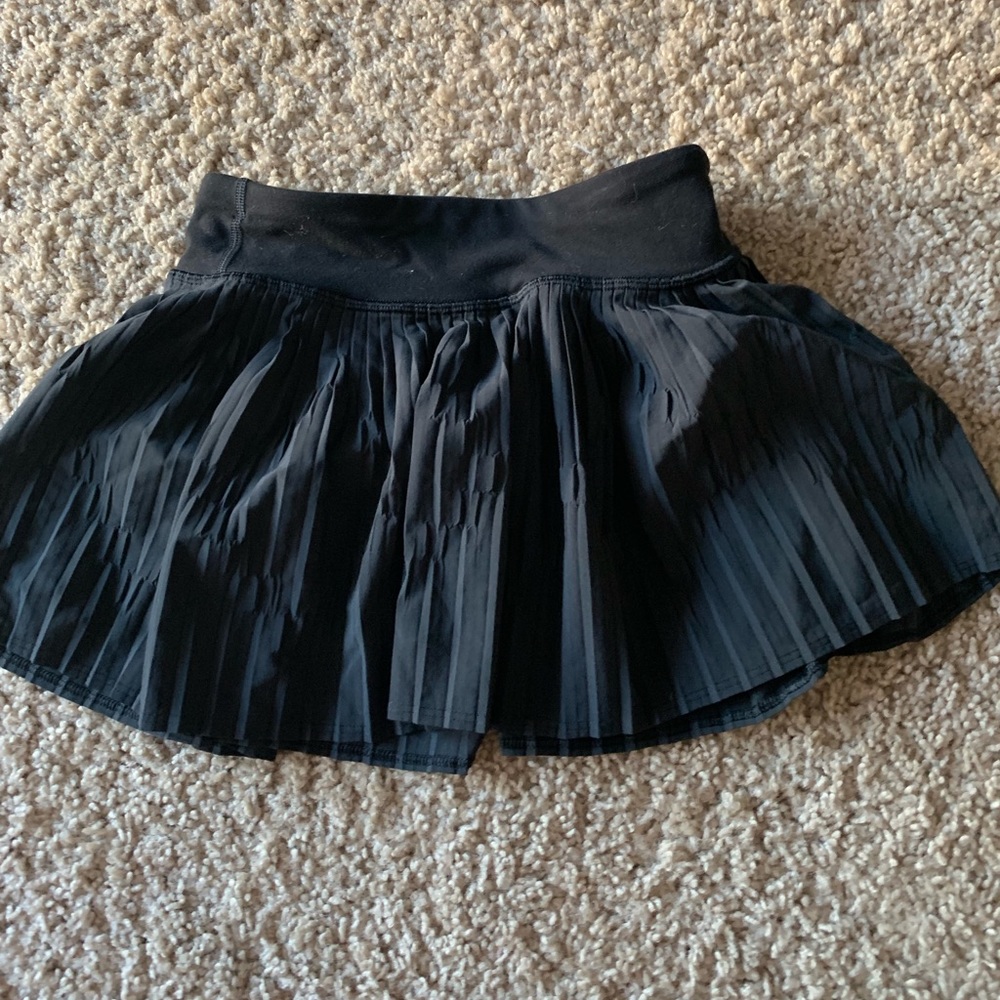 Ivivvia size 6 tennis skirt
